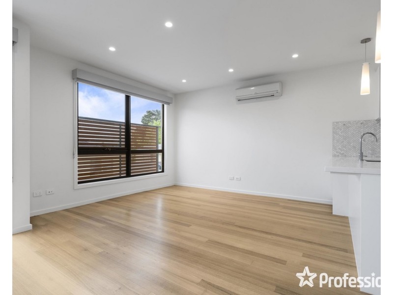 10 Anastasia Close, Mooroolbark VIC 3138