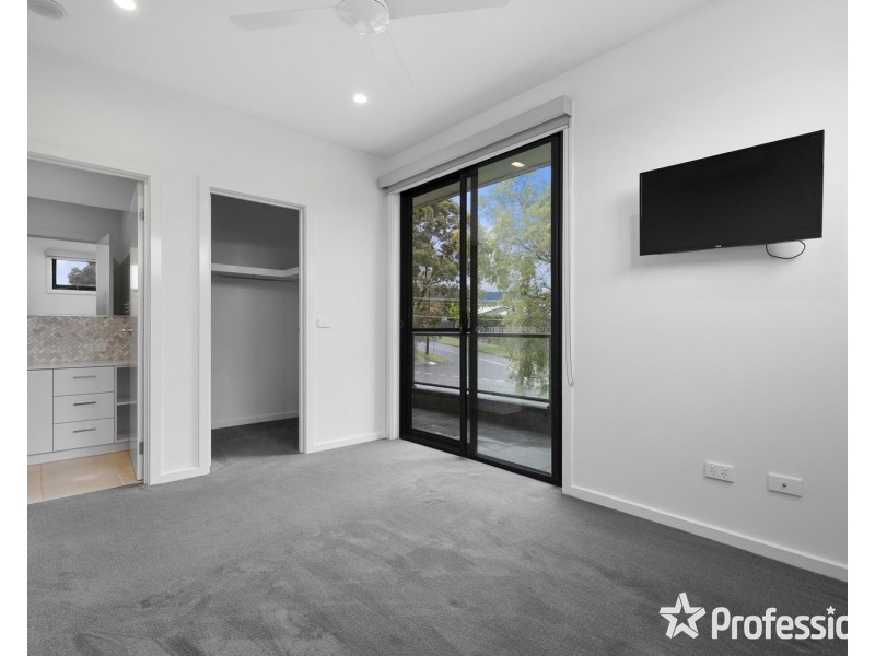 10 Anastasia Close, Mooroolbark VIC 3138