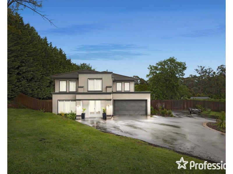 90 Stradbroke Road, Montrose VIC 3765