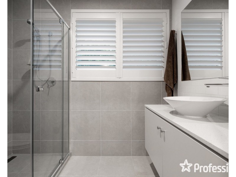 90 Stradbroke Road, Montrose VIC 3765