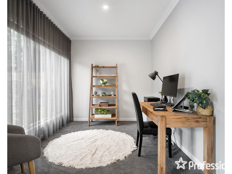 90 Stradbroke Road, Montrose VIC 3765