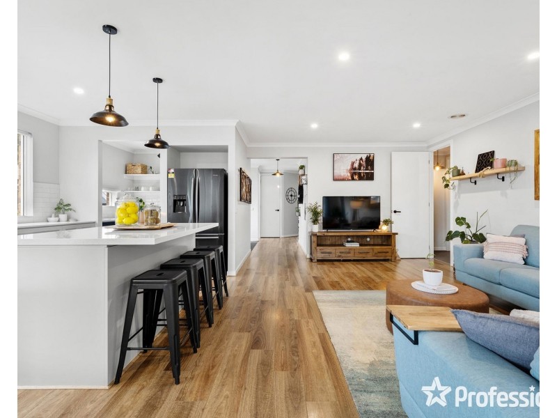 19 Pinnacle Rise, Lilydale VIC 3140