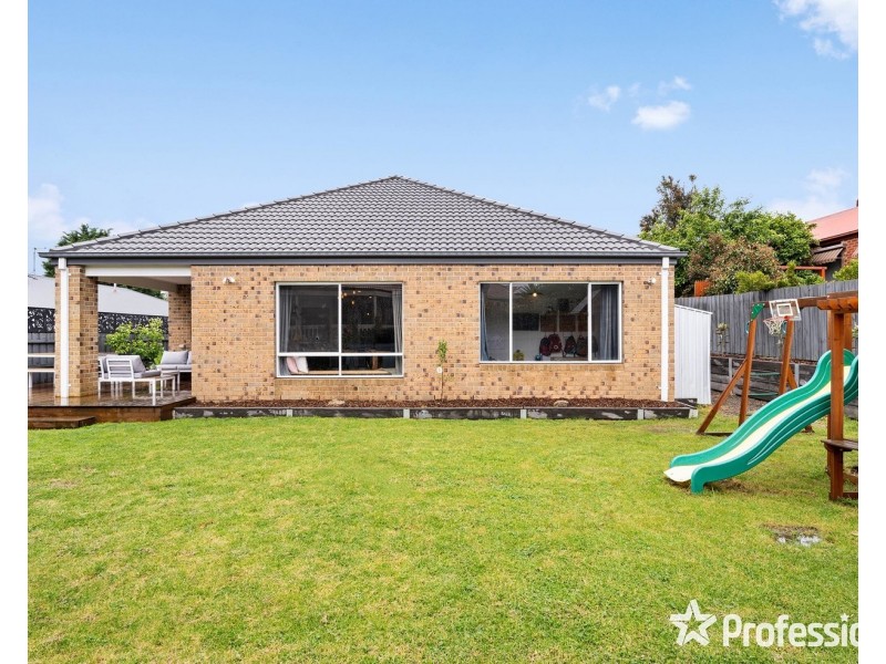 19 Pinnacle Rise, Lilydale VIC 3140