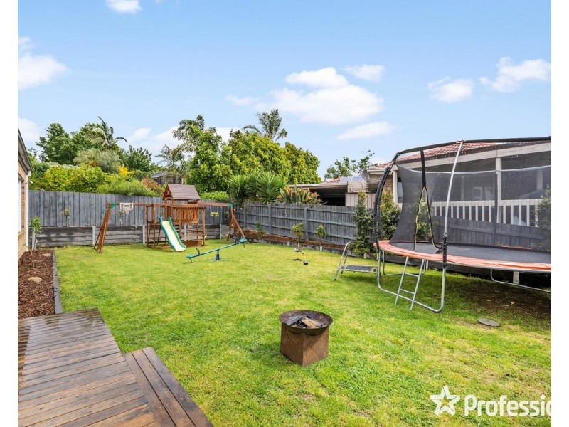 19 Pinnacle Rise, Lilydale VIC 3140