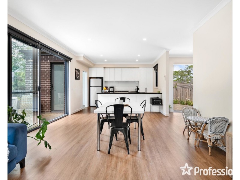 5a Greenville Street, Mooroolbark VIC 3138