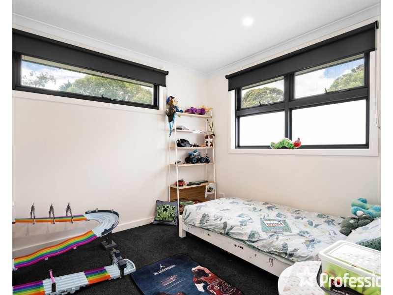 5a Greenville Street, Mooroolbark VIC 3138