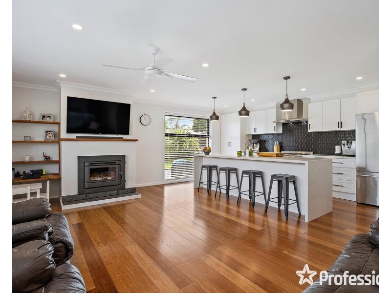 21 Lancaster Place, Chirnside Park VIC 3116