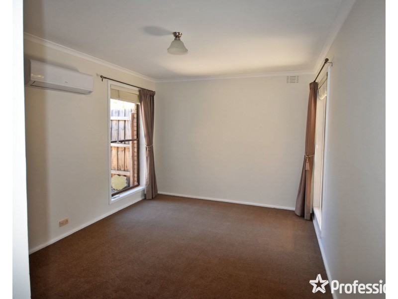 58 Ross Pincott Drive, Mooroolbark VIC 3138