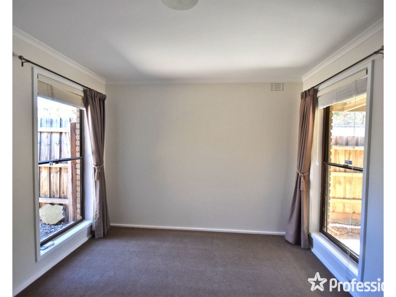 58 Ross Pincott Drive, Mooroolbark VIC 3138