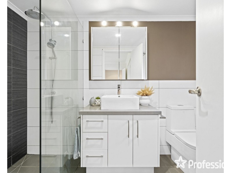 1/20 Birkenhead Drive, Kilsyth VIC 3137