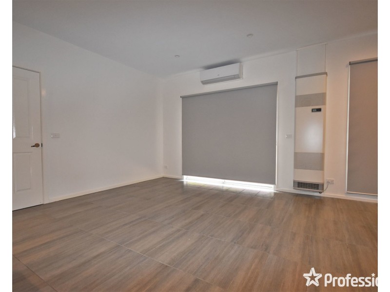 2 Diggers Walk, Lilydale VIC 3140