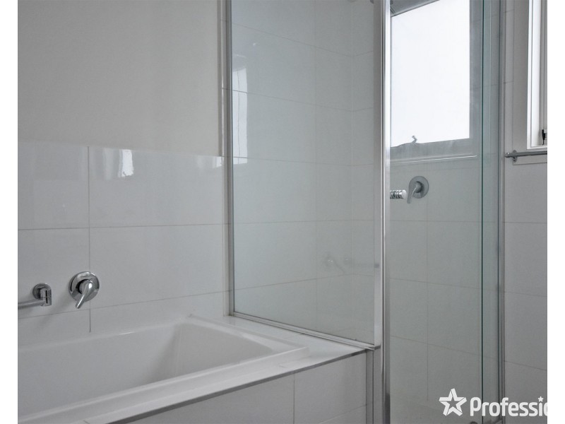 2 Diggers Walk, Lilydale VIC 3140