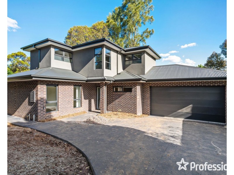 50a CHURCHILL Drive, Mooroolbark VIC 3138