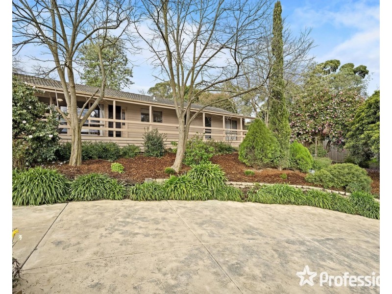 50 Railway Road, Seville VIC 3139