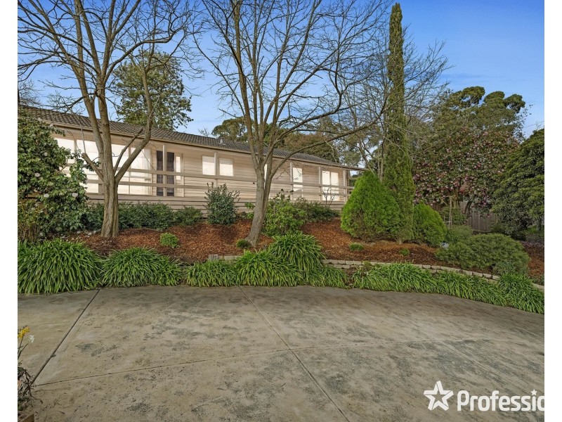 50 Railway Road, Seville VIC 3139