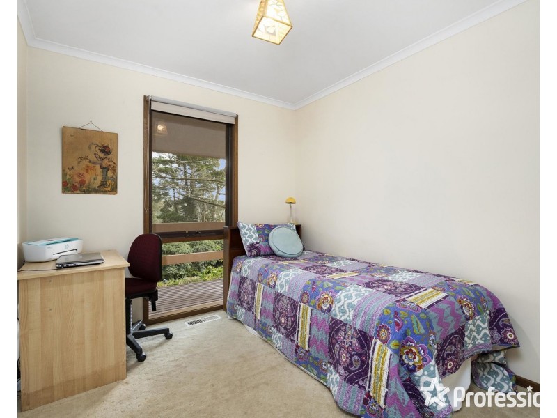 50 Railway Road, Seville VIC 3139