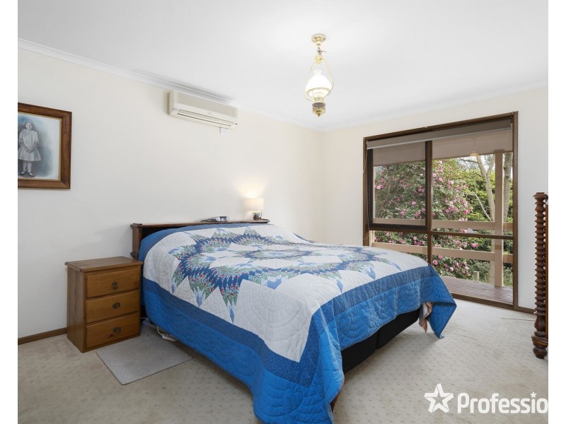 50 Railway Road, Seville VIC 3139