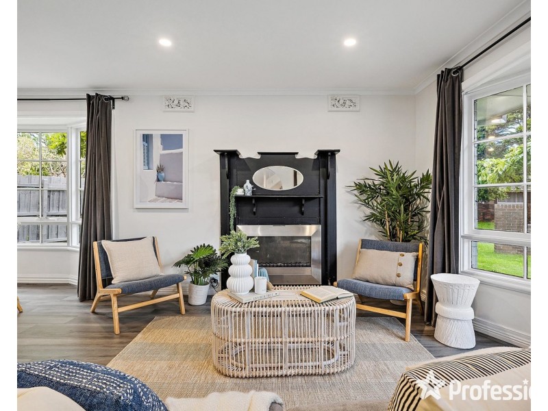 17 Lockhart Court, Kilsyth VIC 3137