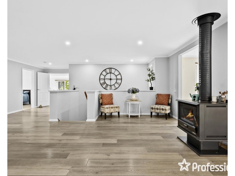 26 The Wridgeway, Mount Evelyn VIC 3796