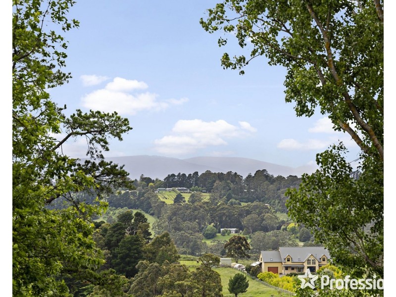 26 The Wridgeway, Mount Evelyn VIC 3796