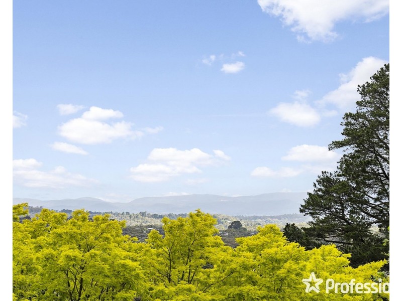 26 The Wridgeway, Mount Evelyn VIC 3796