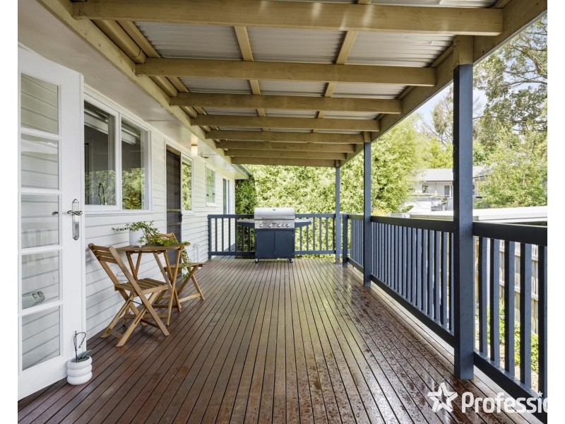 25 Coolabah Street, Mooroolbark VIC 3138