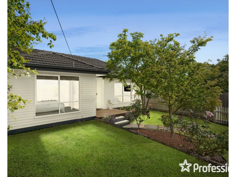 25 Coolabah Street, Mooroolbark VIC 3138