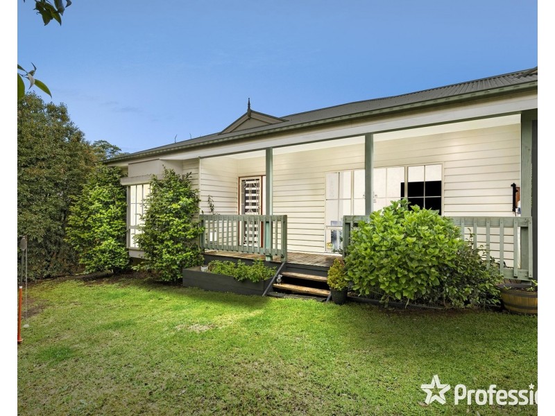 588 Warburton Highway, Seville VIC 3139