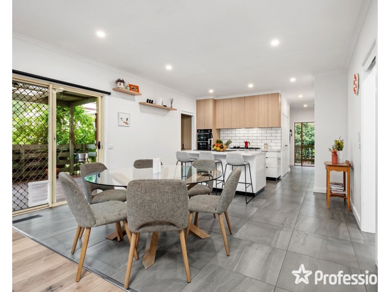 588 Warburton Highway, Seville VIC 3139