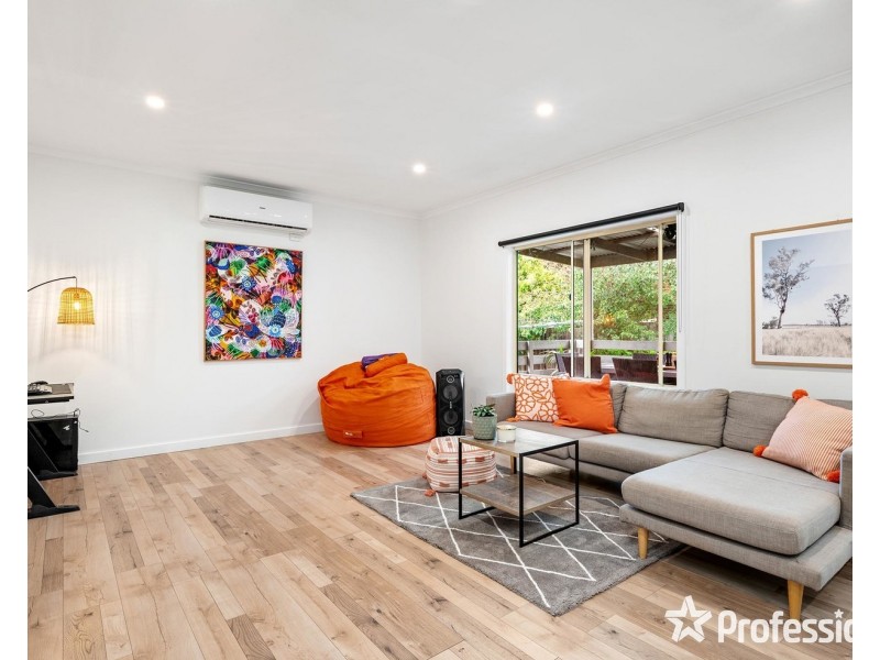 588 Warburton Highway, Seville VIC 3139