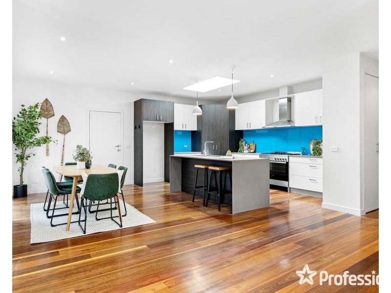 12a Dobell Place, Mooroolbark VIC 3138