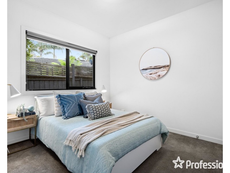 12a Dobell Place, Mooroolbark VIC 3138
