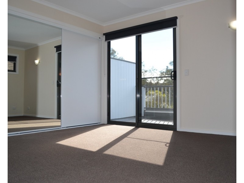 3/15 Ross Road, Croydon VIC 3136