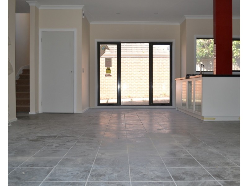 3/15 Ross Road, Croydon VIC 3136