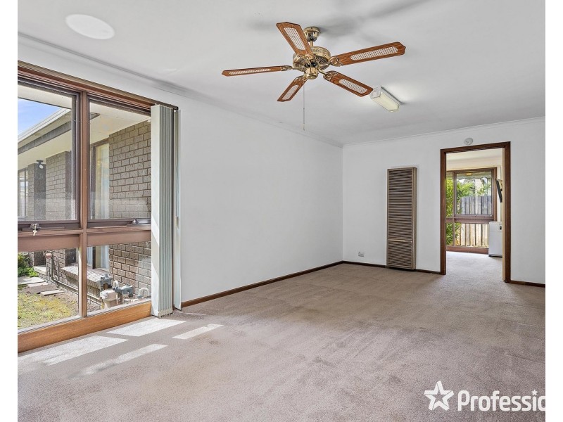 4/18 Neilson Street, Bayswater VIC 3153