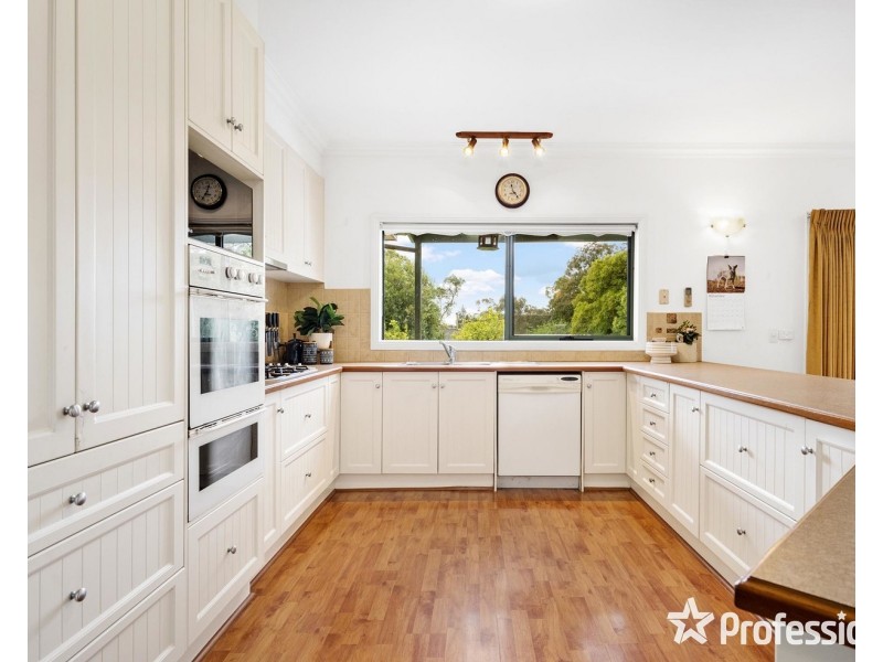 29 Irvine Street, Mount Evelyn VIC 3796