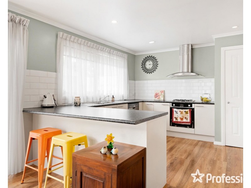 2/78 Liverpool Road, Kilsyth VIC 3137