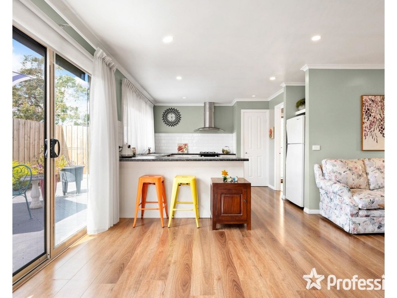 2/78 Liverpool Road, Kilsyth VIC 3137