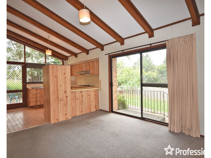 10 Anthony Drive, Chirnside Park VIC 3116