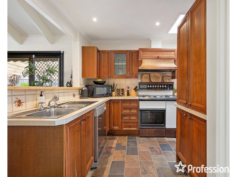 2 Coombah Court, Mooroolbark VIC 3138