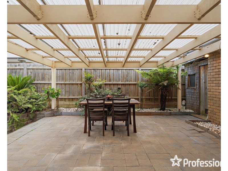 2 Coombah Court, Mooroolbark VIC 3138