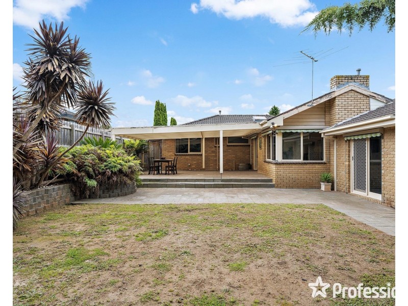 2 Coombah Court, Mooroolbark VIC 3138