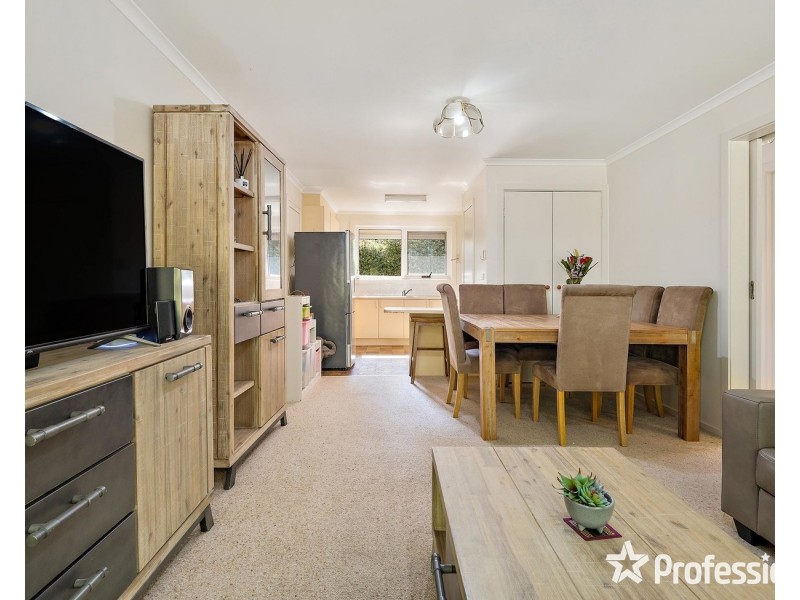 17 Partridge Way, Mooroolbark VIC 3138