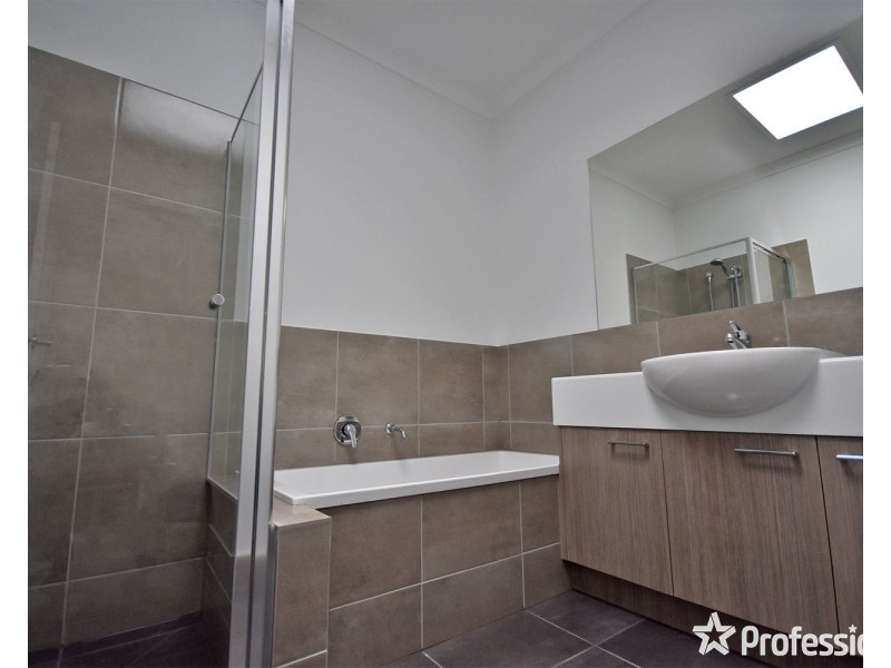 7a Homer Avenue, Croydon South VIC 3136