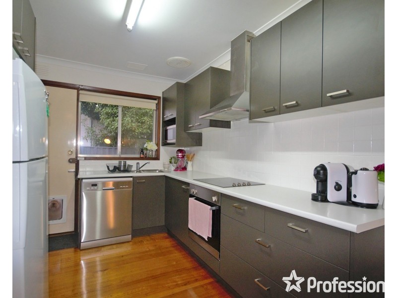 1/3 Ervin Road, Kilsyth VIC 3137