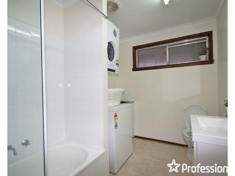 1/3 Ervin Road, Kilsyth VIC 3137