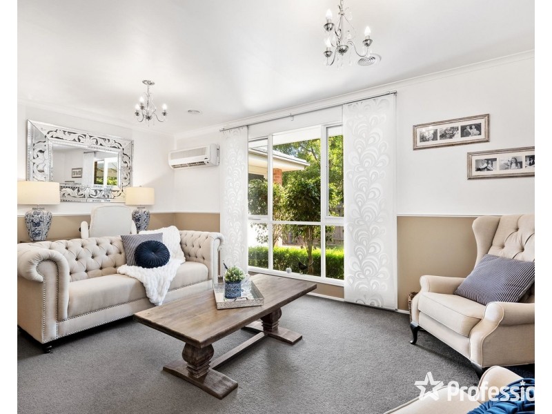 5 Glenbrook Close, Mooroolbark VIC 3138