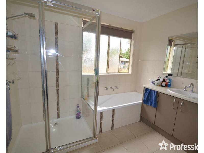 1/22 Charles Street, Mooroolbark VIC 3138