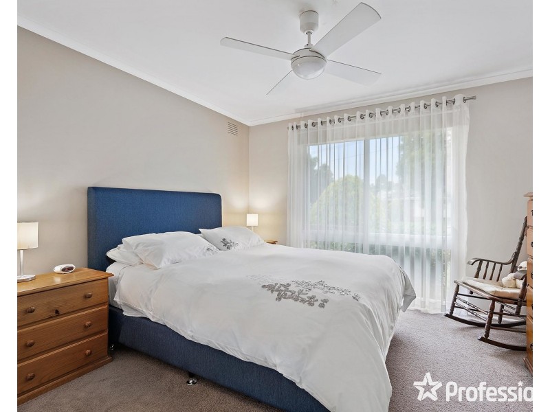 9 Levendale Avenue, Mooroolbark VIC 3138