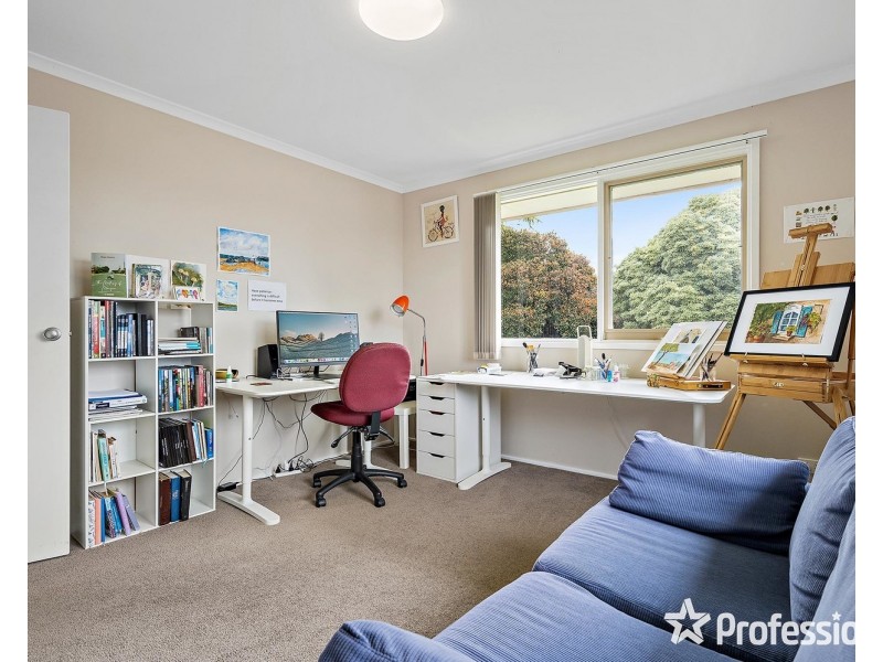 9 Levendale Avenue, Mooroolbark VIC 3138